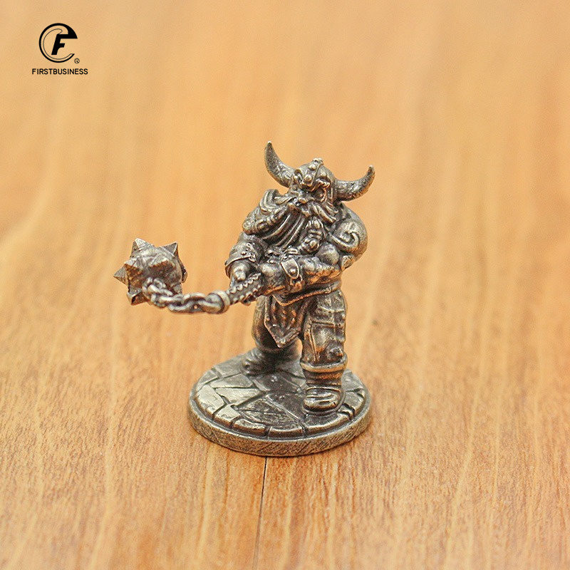 Vintage wit messing miniatuur  - Board Game Design recensie en prijs